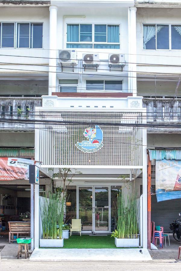 Railway Park Hostel Chiang Mai Eksteriør billede