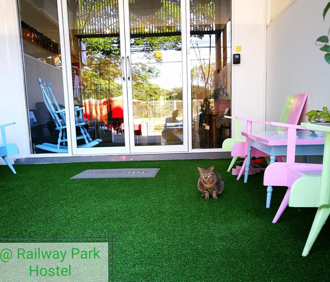 Railway Park Hostel Chiang Mai Eksteriør billede